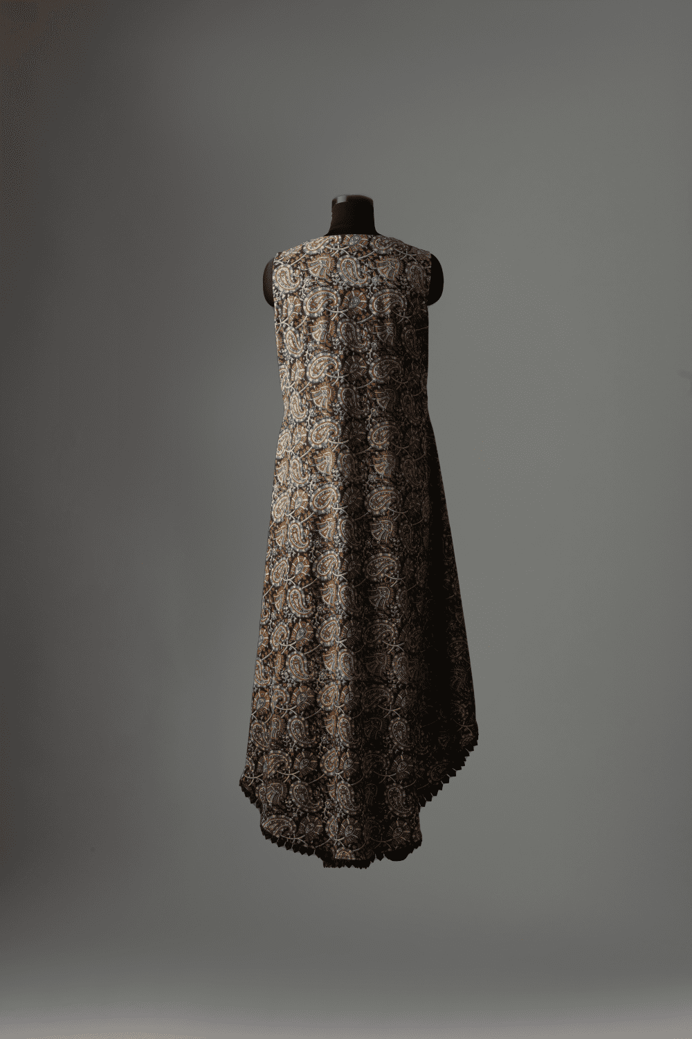 Flowing Kalamkari Elegance