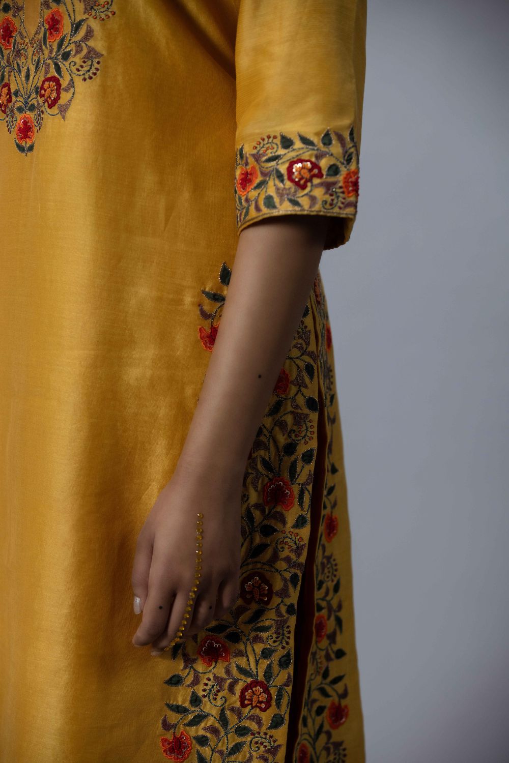 Embroidered Kurta With Straight Pants