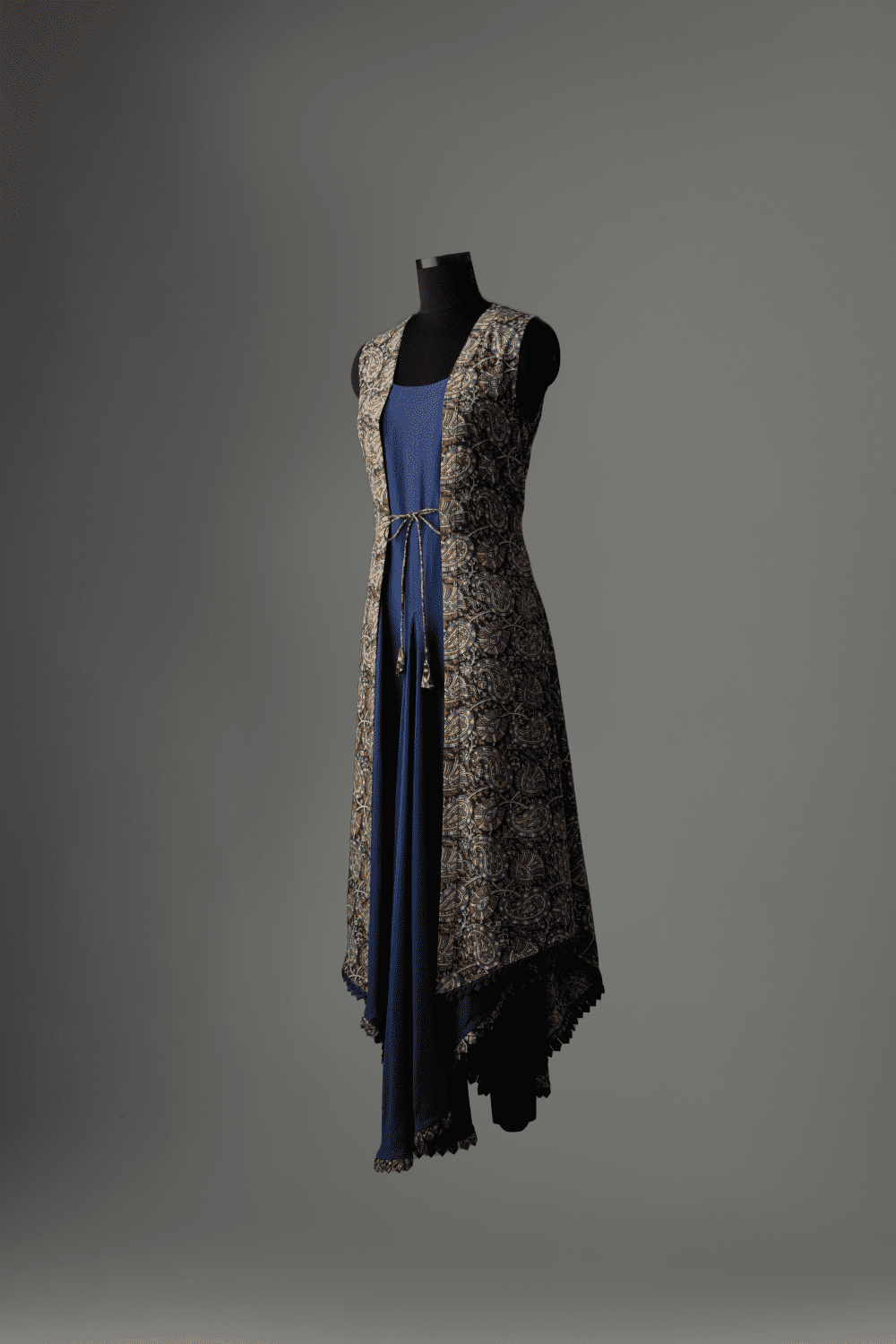 Flowing Kalamkari Elegance